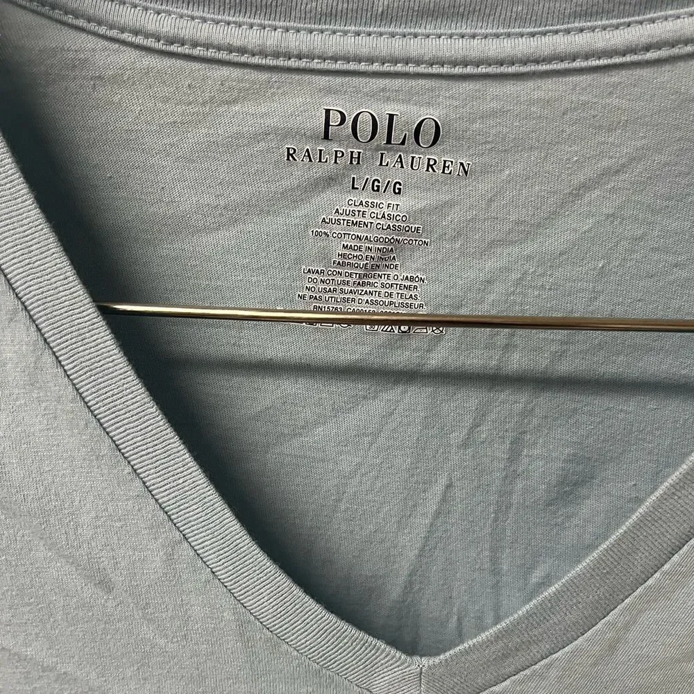 Polo by Ralph Lauren Men's Light Blue V-Neck Tee large. EUC
